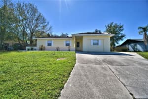 242 LAKE THOMAS DRIVE, WINTER HAVEN, FL 33880 Sold 04/06/23