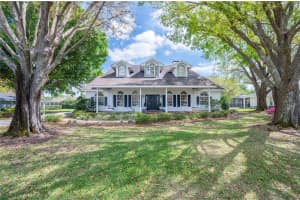 29 SKIDMORE ROAD, WINTER HAVEN, FL 33884 Sold 05/31/23