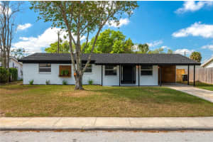 2044 LEISURE DRIVE, WINTER HAVEN, FL 33881 Sold 11/07/23
