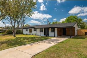2044 LEISURE DRIVE, WINTER HAVEN, FL 33881 Sold 11/07/23