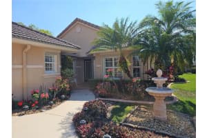 217 LAKE REGION BOULEVARD, WINTER HAVEN, FL 33881 Sold 04/25/24