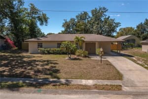 1626 HIGH POINT COURT, WINTER HAVEN, FL 33880 Sold 07/07/23