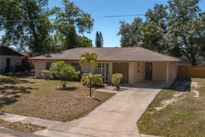 1626 HIGH POINT COURT, WINTER HAVEN, FL 33880 Sold 07/07/23