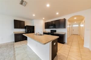 935 SUMMER GLEN DRIVE, WINTER HAVEN, FL 33880 Sold 05/10/23