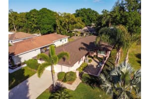 627 WEXFORD COURT, WINTER HAVEN, FL 33884 Sold 10/23/23