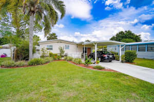 2167 LOIS BOULEVARD, LAKE ALFRED, FL 33850 Sold 06/14/23