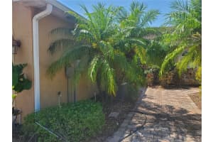 1560 VIENNA SQUARE DRIVE, WINTER HAVEN, FL 33884 Sold 11/10/23