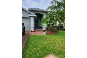 3947 BALDWIN LANE, WINTER HAVEN, FL 33884 Sold 11/16/23