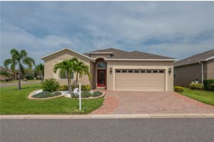 3701 HUNTINGTON LANE, WINTER HAVEN, FL 33884 Sold 10/20/23