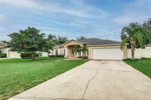 534 REDDICKS CIRCLE, WINTER HAVEN, FL 33884 Sold 08/15/23
