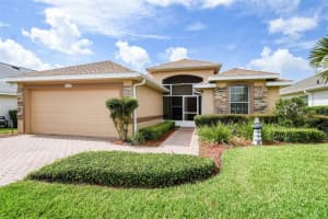 4135 BEDFORD AVENUE, WINTER HAVEN, FL 33884 Sold 12/07/23