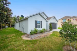 887 LAKE CUMMINGS BOULEVARD, LAKE ALFRED, FL 33850 Sold 10/23/23