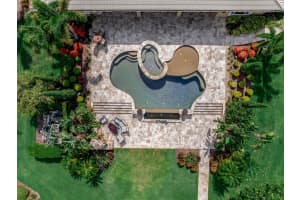 246 MCLEAN POINT, WINTER HAVEN, FL 33884 Sold 09/22/23