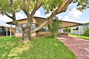 4247 CEDARWOOD STREET, WINTER HAVEN, FL 33880 Sold 09/11/24