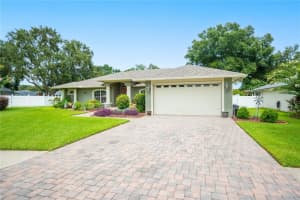 204 BENTLEY OAKS BOULEVARD, AUBURNDALE, FL 33823 Sold 09/20/23
