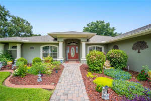 204 BENTLEY OAKS BOULEVARD, AUBURNDALE, FL 33823 Sold 09/20/23