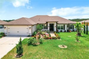 1437 EAGLE CREST BOULEVARD, WINTER HAVEN, FL 33881 Sold 09/27/23
