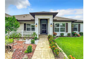 1437 EAGLE CREST BOULEVARD, WINTER HAVEN, FL 33881 Sold 09/27/23