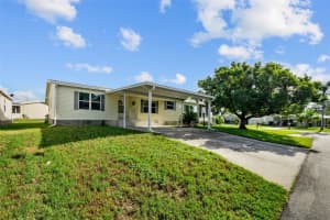 6339 GROVE POINTE DRIVE, WINTER HAVEN, FL 33884 Sold 10/03/23