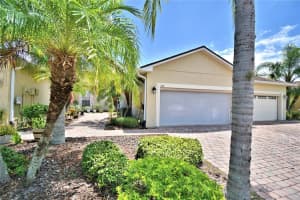 1212 VIENNA SQUARE DR, WINTER HAVEN, FL 33884 Sold 12/21/23