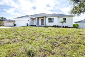 157 LAKE THOMAS DRIVE, WINTER HAVEN, FL 33880 Sold 03/21/24