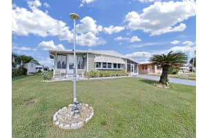 4940 FOXDALE DR, LAKELAND, FL 33810 Sold 10/24/23