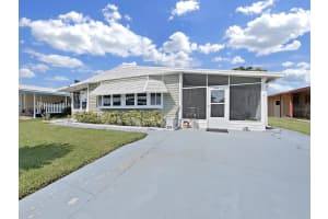 4940 FOXDALE DR, LAKELAND, FL 33810 Sold 10/24/23
