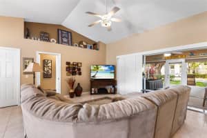 108 MORNING GLORY CIRCLE, WINTER HAVEN, FL 33884 Sold 02/29/24