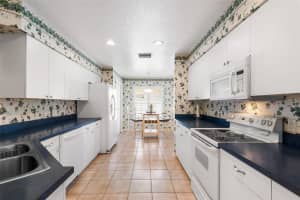 108 MORNING GLORY CIRCLE, WINTER HAVEN, FL 33884 Sold 02/29/24