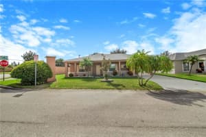 578 REDDICKS CIRCLE, WINTER HAVEN, FL 33884 Sold 04/03/24