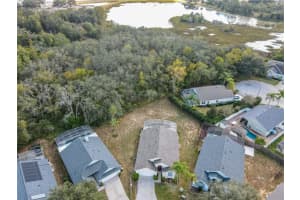 242 LAKE SHORE PARKWAY, DAVENPORT, FL 33896 Sold 04/02/24