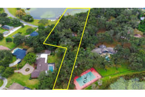 2060 LAKE ARIANA BOULEVARD, AUBURNDALE, FL 33823 - MLS#MFRP4928160