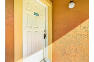 8102 WATERVIEW WAY, WINTER HAVEN, FL 33884 Sold 04/05/24