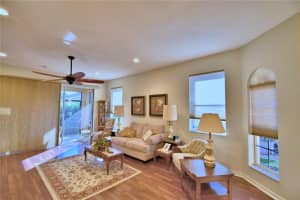 1572 VIENNA SQUARE DR, WINTER HAVEN, FL 33884 Sold 03/04/24