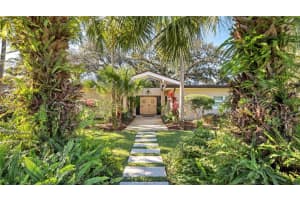 2300 SCENIC HIGHWAY, LAKE WALES, FL 33898 Sold 05/12/25