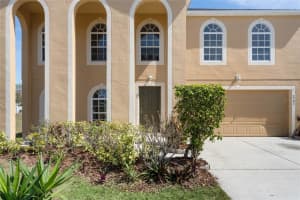 5784 ROYAL HILLS CIRCLE, WINTER HAVEN, FL 33881 Sold 04/05/24