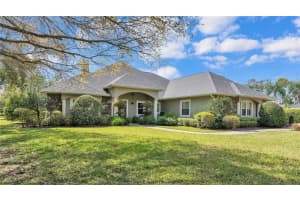 104 WYNDHAM DRIVE, WINTER HAVEN, FL 33884 Sold 04/04/24