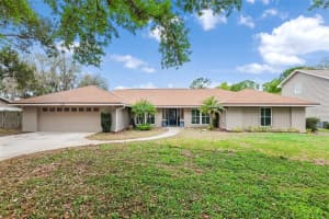 1119 CYPRESS POINT, WINTER HAVEN, FL 33884 Sold 05/20/24