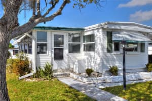 94 MUSTANG TERRACE, HAINES CITY, FL 33844 Sold 05/23/25