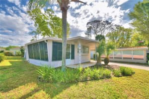 110 HOLIDAY LANE, AUBURNDALE, FL 33823 Sold 07/22/25