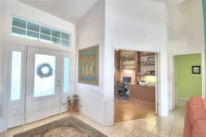 132 LAKE REGION CIRCLE, WINTER HAVEN, FL 33881 - MLS#MFRP4929523