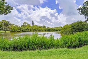 6628 1ST STREET, ST PETERSBURG, FL 33702 - MLS#MFRP4929577