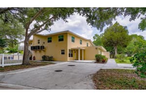 6628 1ST STREET, ST PETERSBURG, FL 33702 - MLS#MFRP4929577