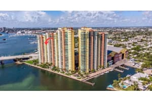 2640 LAKE SHORE DRIVE, RIVIERA BEACH, FL 33404 Sold 05/02/25