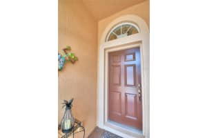 2380 SALZBURG LOOP, WINTER HAVEN, FL 33884 Sold 07/11/24