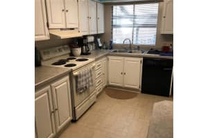 6431 JACARANDA AVENUE, WINTER HAVEN, FL 33881 Sold 02/10/25