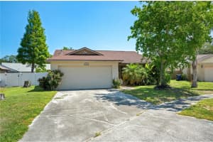 228 CROWN COURT, WINTER HAVEN, FL 33880 Sold 06/14/24