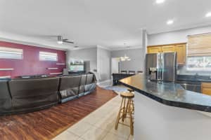 135 BENTLEY OAKS BOULEVARD, AUBURNDALE, FL 33823 Sold 02/12/25