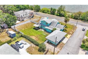 1561 LAKE HOWARD DRIVE, WINTER HAVEN, FL 33881 Sold 03/21/25