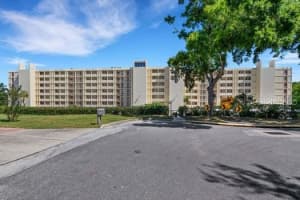 700 MIRROR TER NW #311, WINTER HAVEN, FL 33881 Sold 12/16/24